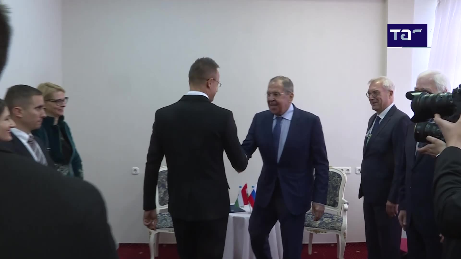 Lavrov holds talks with Hungarian Foreign Minister Szijjarto