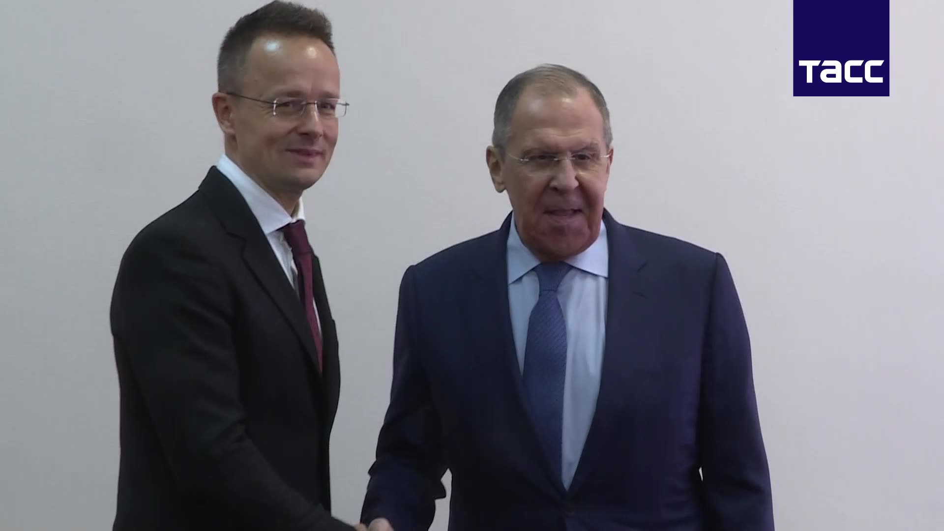 Lavrov holds talks with Hungarian Foreign Minister Szijjarto