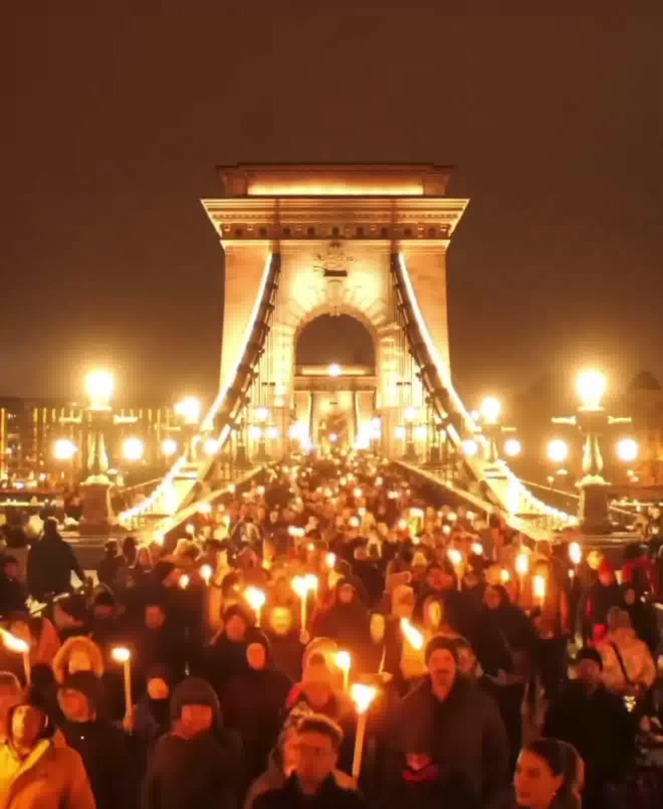 Tens of thousands marched to Viktor Orbán’s office in Budapest, led by opposition leader Péter Magyar, who called on the PM to resign over multiple child abuse scandals. Protesters carried toys and torches under the banner “Protect the children.”